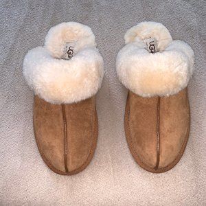 Women's Ugg Scufette Slippers size 6 New